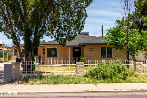 1134 W 2nd St, Mesa, AZ 85201