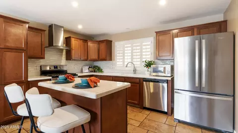 524 W Fairway Dr #10, Mesa, AZ 85201