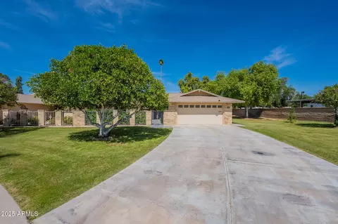10644 W Campana Dr, Sun City, AZ 85351