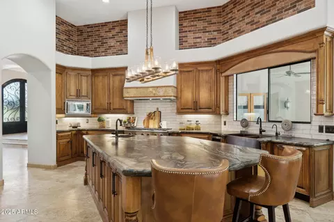 Kitchen - 3731 E Halifax Cir, Mesa, AZ 85205 photo 4 of 7