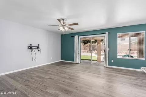 Living - 10440 E Osage Ave, Mesa, AZ 85212 photo 3 of 8