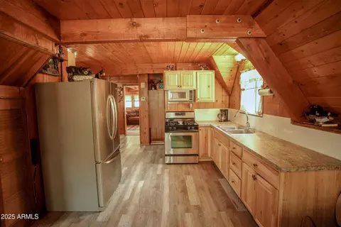 5236 N Bobs Bend Rd, Pine, AZ 85544 photo 14