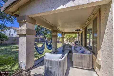 Exterior - 4609 E Ironhorse Rd, Gilbert, AZ 85297 photo 5 of 11
