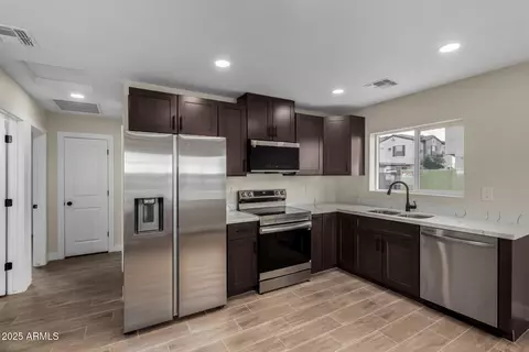 Other - 1009 S 17th Ave, Phoenix, AZ 85007 photo 5 of 19
