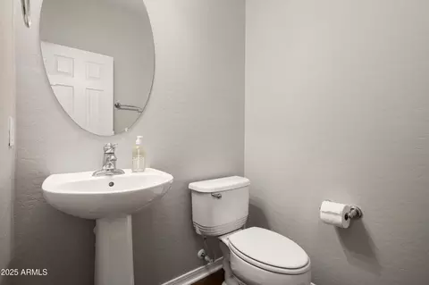3983 E Melinda Dr, Phoenix, AZ 85050 photo 8