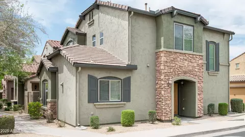 3983 E Melinda Dr, Phoenix, AZ 85050