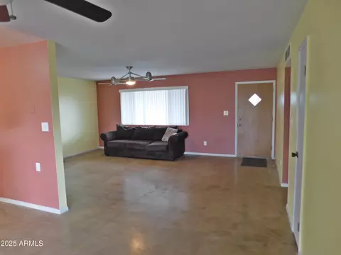 Living - 1019 E Granada Ave, Apache Junction, AZ 85119 photo 3 of 4