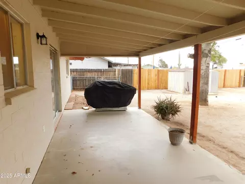 Exterior - 1019 E Granada Ave, Apache Junction, AZ 85119 photo 3 of 6