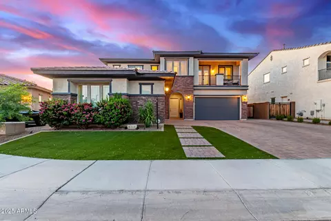 3408 E Daley Ln, Phoenix, AZ 85050 photo 2