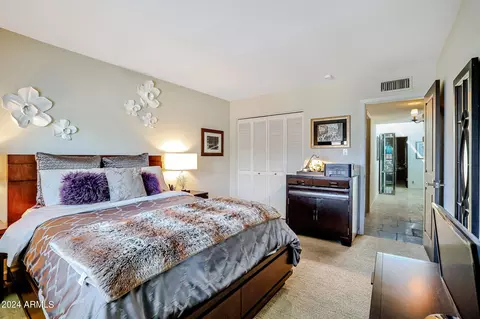 Bedroom - 361 E Palm Ln, Phoenix, AZ 85004 photo 4 of 4