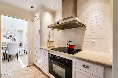 Kitchen - 361 E Palm Ln, Phoenix, AZ 85004 photo 2 of 5