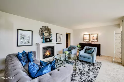 Living - 361 E Palm Ln, Phoenix, AZ 85004 photo 1 of 7