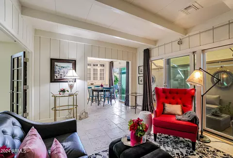 Living - 361 E Palm Ln, Phoenix, AZ 85004 photo 6 of 7