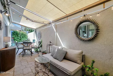 Exterior - 361 E Palm Ln, Phoenix, AZ 85004 photo 1 of 6