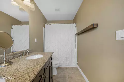 Bath - 1719 E Dana Ave, Mesa, AZ 85204 photo 2 of 4