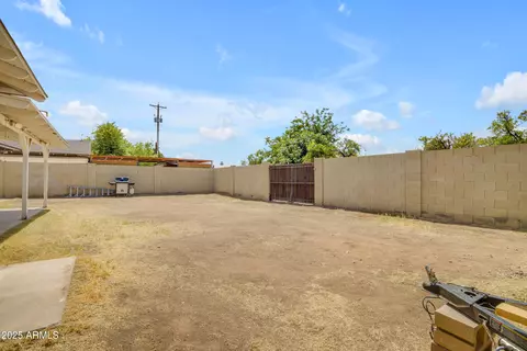 Exterior - 1719 E Dana Ave, Mesa, AZ 85204 photo 5 of 5
