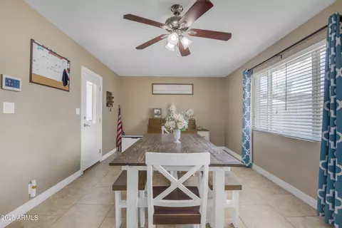Dining - 1719 E Dana Ave, Mesa, AZ 85204 photo 2 of 3