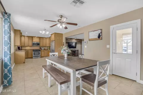 Dining - 1719 E Dana Ave, Mesa, AZ 85204 photo 3 of 3