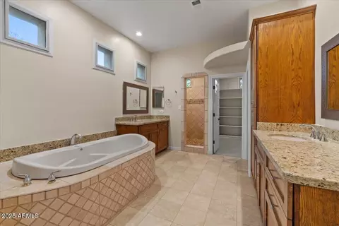 Bath - 8540 E Mcdowell Rd #119, Mesa, AZ 85207 photo 1 of 6