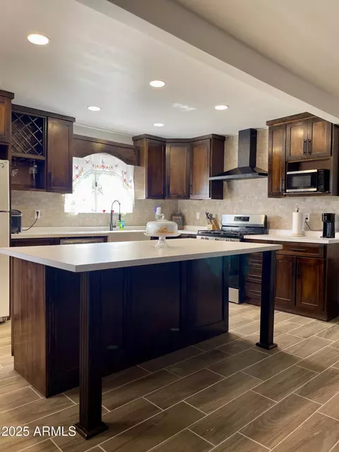 Kitchen - 2481 N Division Ave, Douglas, AZ 85607 photo 9 of 9