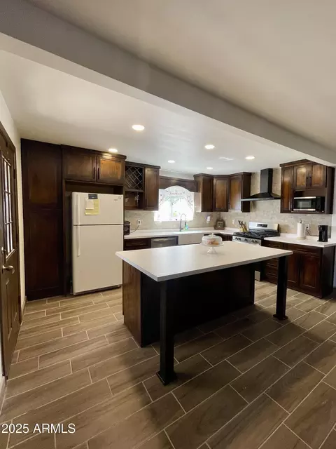 Kitchen - 2481 N Division Ave, Douglas, AZ 85607 photo 8 of 9
