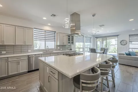 116 E Santa Lucia Ln, Queen Creek, AZ 85140