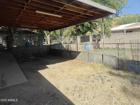 5463 E Roberts Dr, Globe, AZ 85501 photo 2