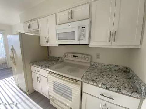 Kitchen - 4820 N 89th Ave #88, Phoenix, AZ 85037 photo 1 of 3