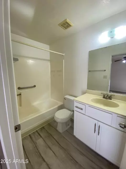 Bath - 4820 N 89th Ave #88, Phoenix, AZ 85037 photo 1 of 2