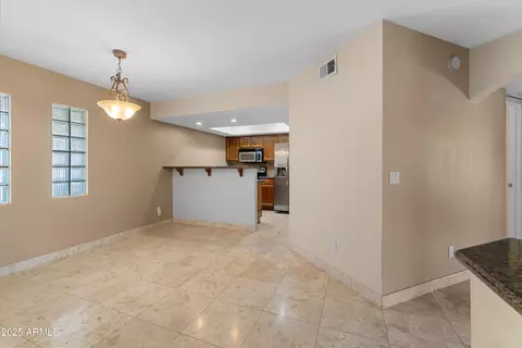 3235 E Camelback Rd #124, Phoenix, AZ 85018 photo 9