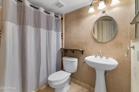 3235 E Camelback Rd #124, Phoenix, AZ 85018 photo 15