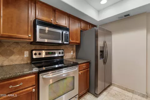 3235 E Camelback Rd #124, Phoenix, AZ 85018 photo 2