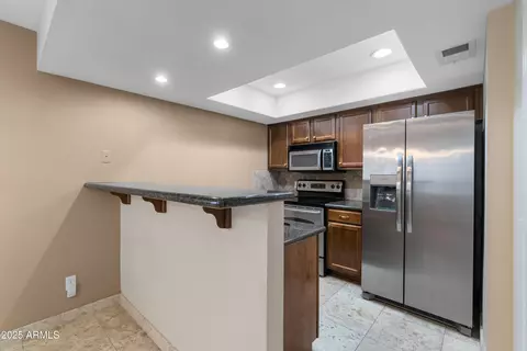 3235 E Camelback Rd #124, Phoenix, AZ 85018 photo 4