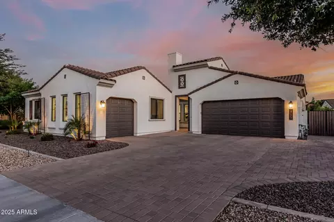 1725 Everglade Ln, Gilbert, AZ 85298