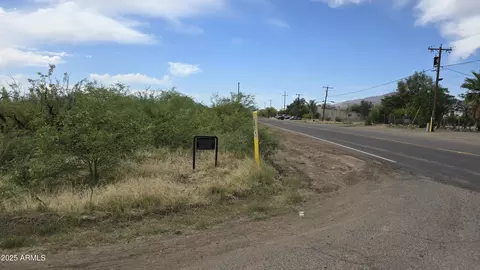 027 N Nn N Eagle Eye Rd #-, Aguila, AZ 85320
