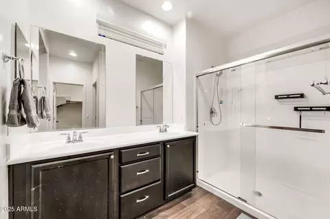 Bath - 10428 E Nopal Ave, Mesa, AZ 85209 photo 1 of 4