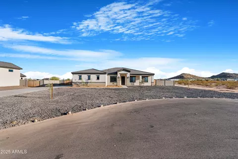 2083 W Lincoln Ct, Queen Creek, AZ 85142