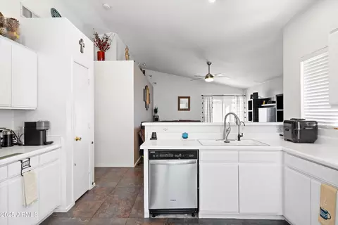 Kitchen - 8828 E Des Moines St, Mesa, AZ 85207 photo 5 of 6