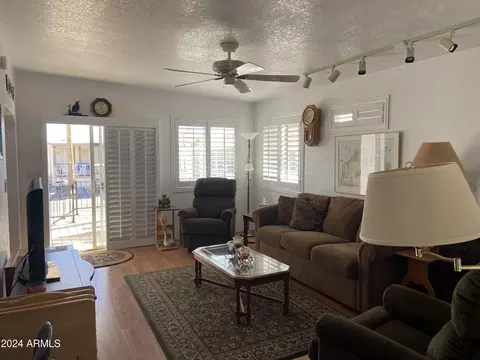 1318 W Chesapeake Dr, Apache Junction, AZ 85119 photo 2