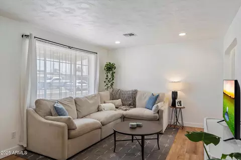 Living - 2223 E Roma Ave, Phoenix, AZ 85016 photo 2 of 2