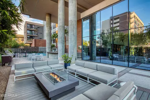 200 W Portland St #1024, Phoenix, AZ 85003