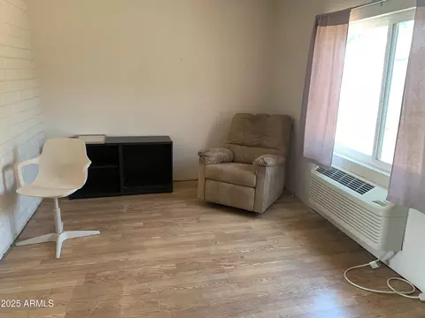 Living - 108 E Jasmine St, Mesa, AZ 85201 photo 2 of 2