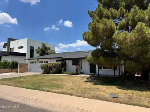 6616 E 4th St, Scottsdale, AZ 85251