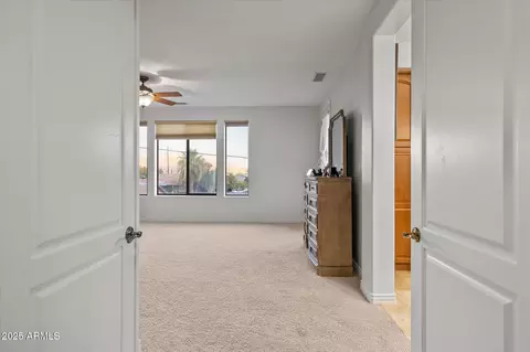 Entry Way - 13 E Foothill Dr, Phoenix, AZ 85020 photo 6 of 7