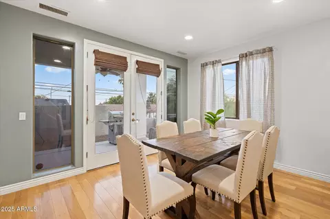 Dining - 13 E Foothill Dr, Phoenix, AZ 85020 photo 2 of 4