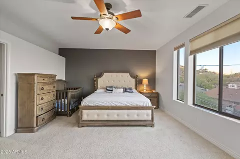 Bedroom - 13 E Foothill Dr, Phoenix, AZ 85020 photo 3 of 6