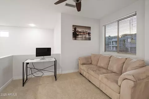 Entry Way - 13 E Foothill Dr, Phoenix, AZ 85020 photo 5 of 7