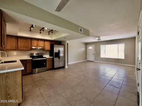 Living - 3216 E Campo Bello Dr, Phoenix, AZ 85032 photo 4 of 5