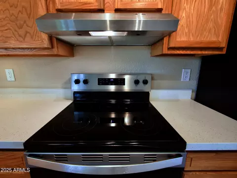 Kitchen - 3216 E Campo Bello Dr, Phoenix, AZ 85032 photo 4 of 4