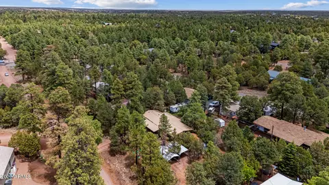 2869 Rainbow Trl, Overgaard, AZ 85933